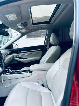 Nissan Altima 4/4 année 2020 image 9