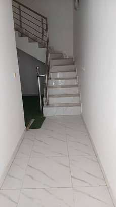 Duplex à louer a ouest foire image 14