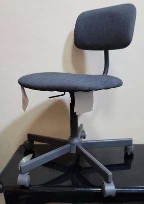 Chaise bureau-Salon de soin Roulante- Réglable -Rotative image 4