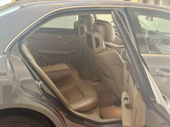 Mercedes E350 Elegance image 5