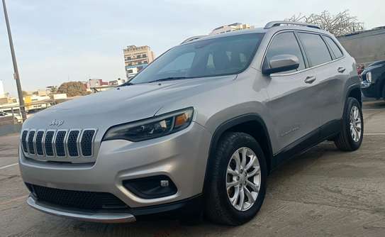 Jeep cherokee latitude 2019 image 5
