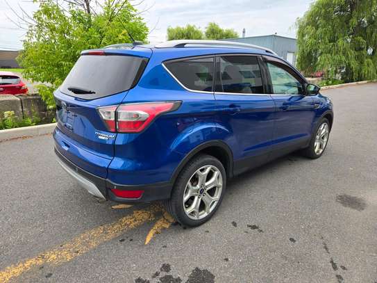 Ford Escape image 2