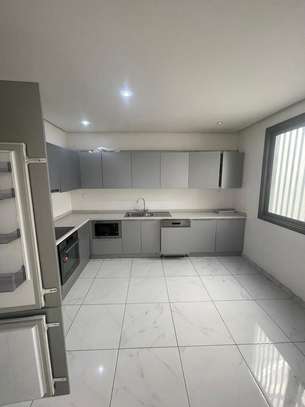 Appartement F5 POINT E image 1