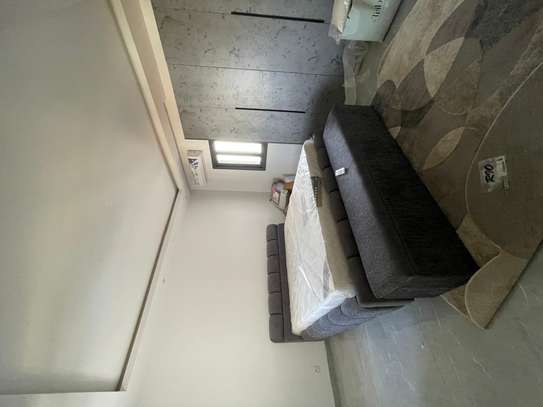 F5 de 352 m² à louer au point e avec les meubles image 15