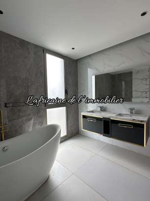 Appartement haut standing avec vue mer à louer  aux Almadies image 8