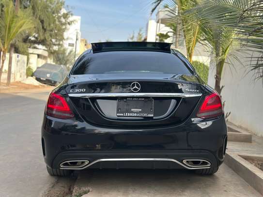 Mercedes C300 AMG image 2