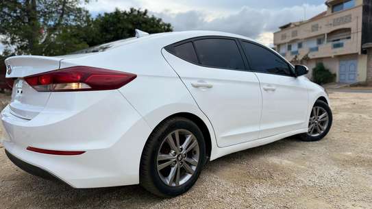 HYUNDAI ELANTRA ANNÉE 2017 image 12