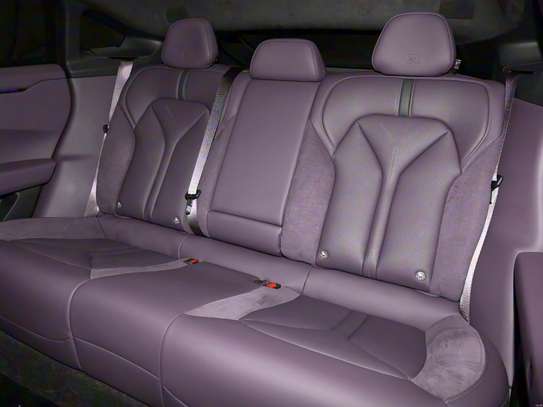 XPeng P7 – Berline électrique premium, look sportif image 3