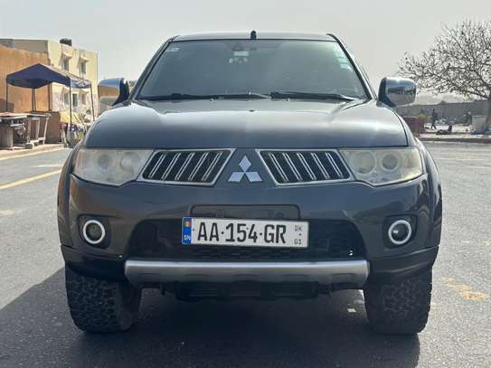 Mitsubishi l200 image 6