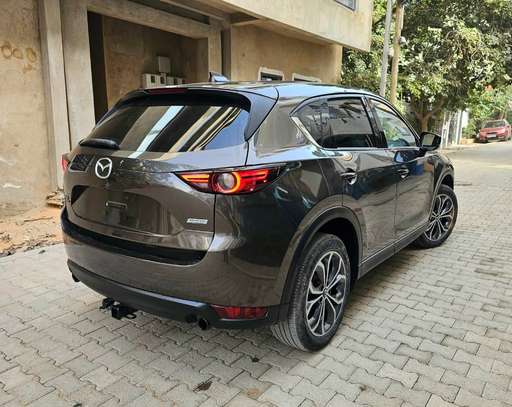 Mazda CX5 2017 GT image 2