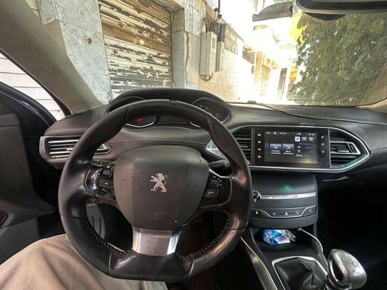 Peugeot 308 image 9