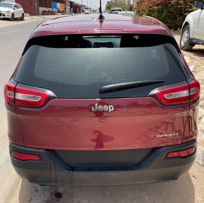 Jeep cherokee sport image 3