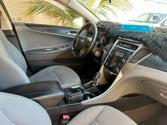 Hyundai Sonata 2013 image 4