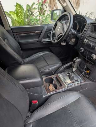 Mitsubishi Pajero image 3