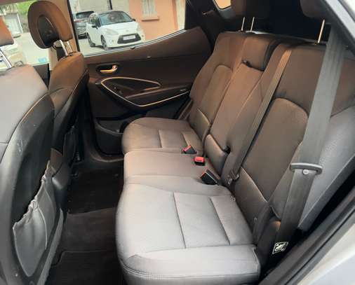 Hyundai Santafé image 5