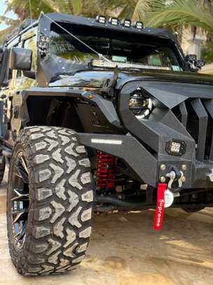 Jeep wrangler Sahara Blackhawk image 11