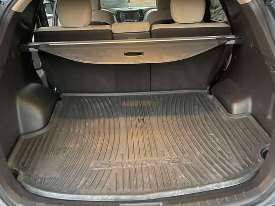 Hyundai Santa Fe 2017 image 9