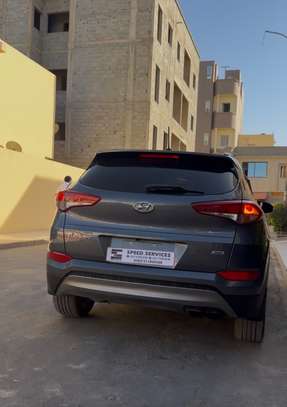 HYUNDAI TUCSON image 15
