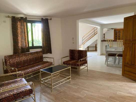 VENTE VILLA A SALY 4 PIECES AVEC PISCINE 313 m² image 7