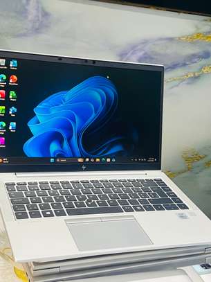 HP ELITEBOOK 840 G7 – i7 10ᵉ Gen | 16Go / 512Go image 4