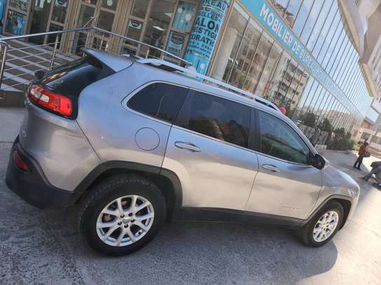 Jeep Cherokee 2015 image 10