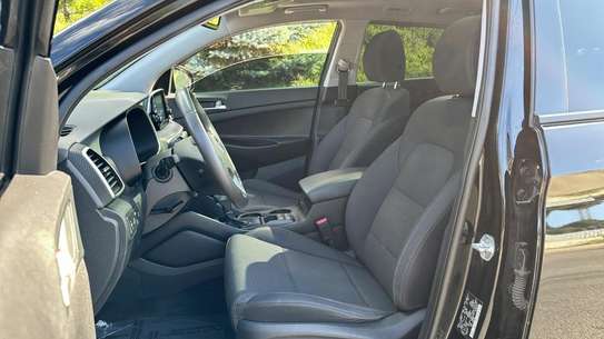 Hyundai Tucson image 12