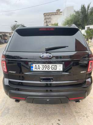 Location Ford Explorer image 8