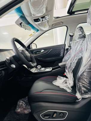 Beijing SUV blanc neuf autonomie avancée image 6