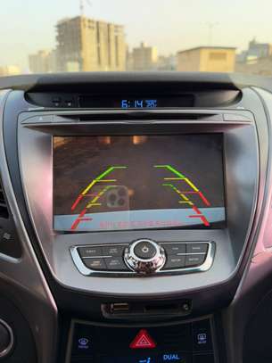 Hyundai avante image 4
