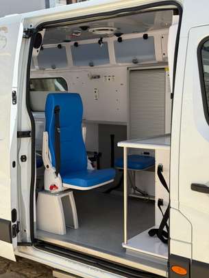 RENAULT MASTER 2018 image 7