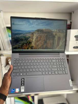 Lenovo IdeaPad 5i 15 Pouces - I7 12th | 8GB RAM | 512 image 2