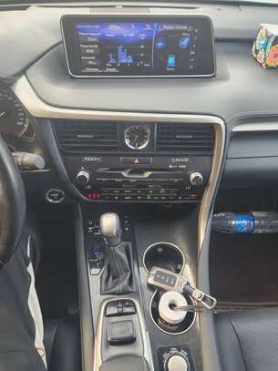 Lexus RX 2020 image 7