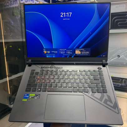 ASUS ROG STRIX G16 RTX 4060 CORE i7 13th Gen image 3