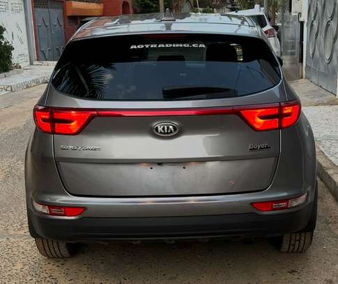 KIA SPORTAGE image 2