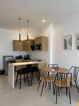 Studio meublé haut standing au POINT E par jour image 10