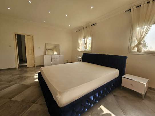 A LOUER SUR MBALING Maison moderne image 13