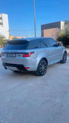 Range rover sport image 6