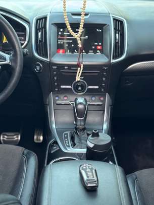 Ford edge sport image 10
