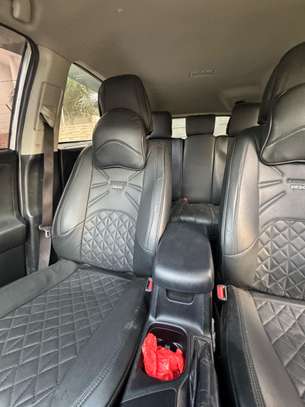 TOYOTA RAV 4 2017 image 9