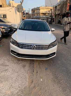 Volkswagen Passat 2018 image 7
