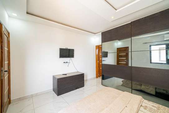 Appartement A5 N85 meublé haut standing Maristes image 11