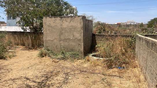 Terrain de 285m2 bail individuel Mbour image 3