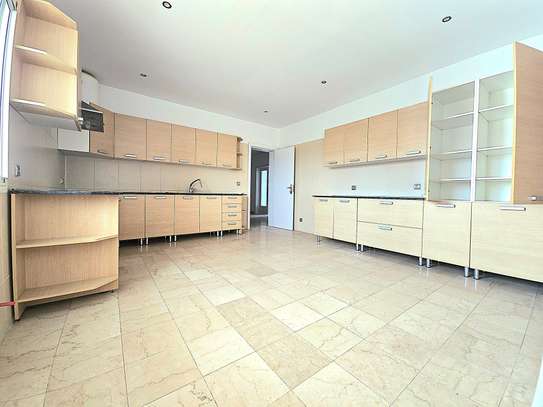 APPARTEMENT F4 À FANN RÉSIDENCE image 9