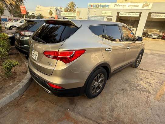 Hyundai Santafe 2014 image 10