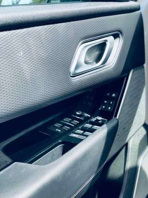 RANGE ROVER VELAR 2021 image 4