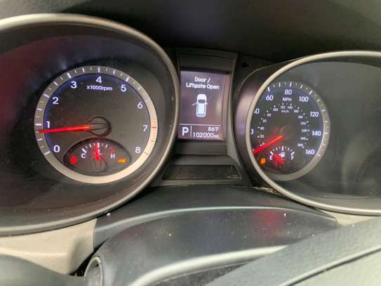 Hyundai Santafe Silver 2016 image 3