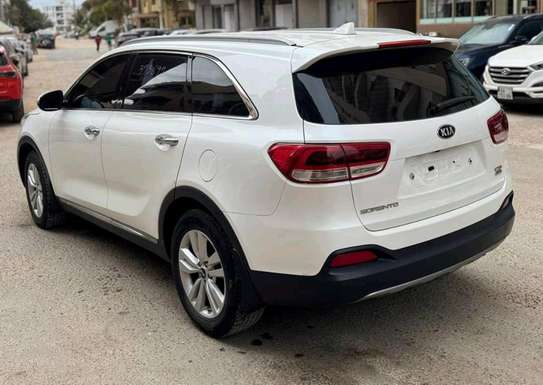 Kia image 5