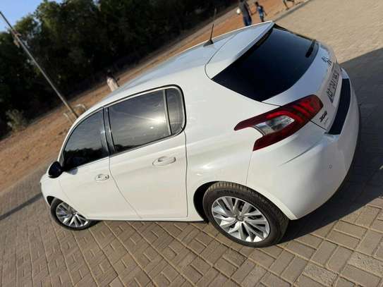 Peugeot 308 image 3