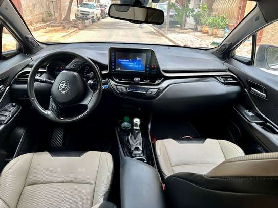 TOYOTA C-HR 2019 image 4