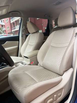 Nissan rogue 2020 image 9